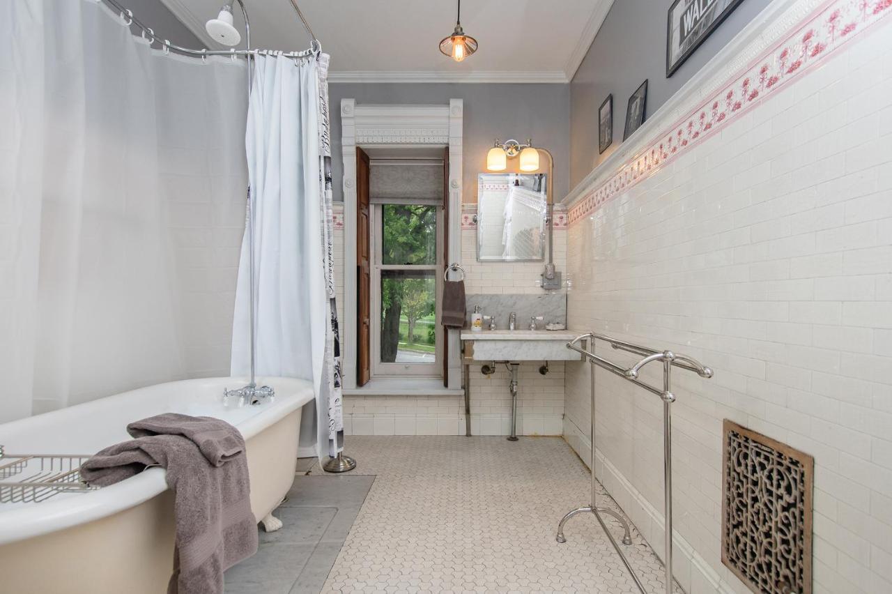 Reynolds Mansion Bed & Breakfast Bellefonte Bagian luar foto